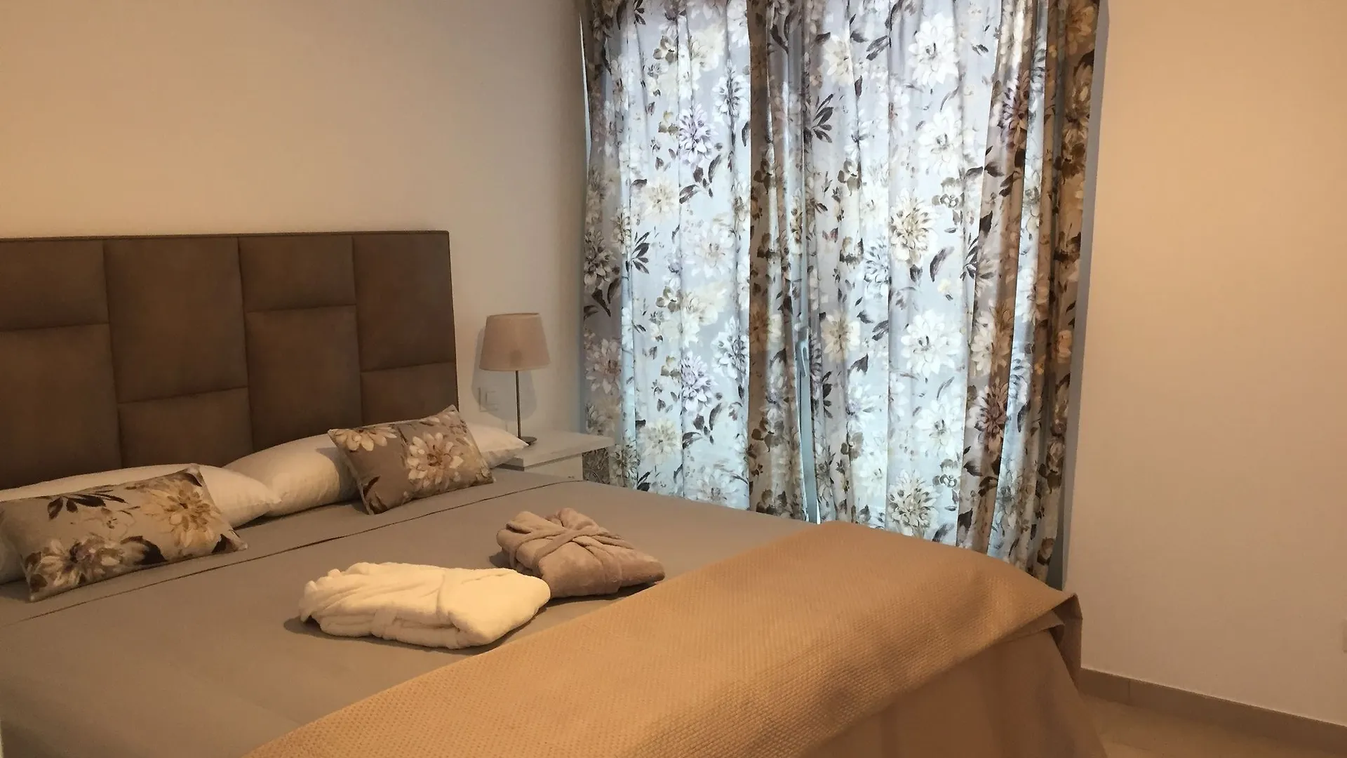 아파트 Villa Datils 6B 루크마호르